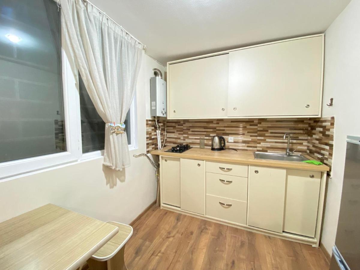Freedom Square Apartment Tbilisi Exterior photo